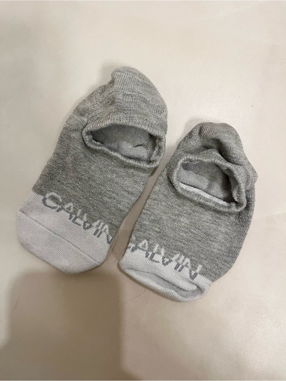 Calvin Klein Light Gray Low-Cut No-Show Athletic Socks - Pair